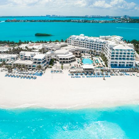 Wyndham Alltra Cancun All Inclusive Resort Exterior photo