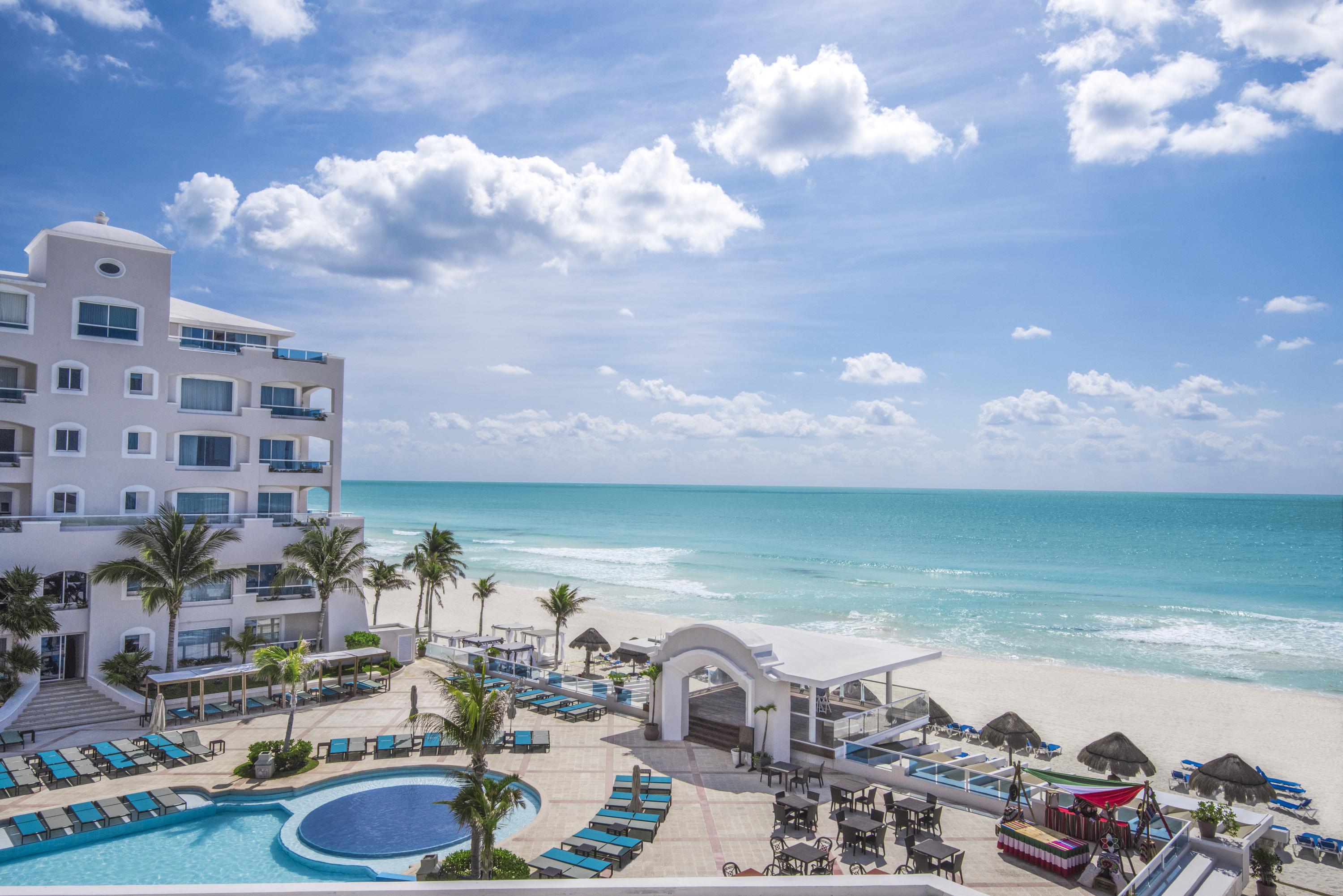 Wyndham Alltra Cancun All Inclusive Resort Exterior photo